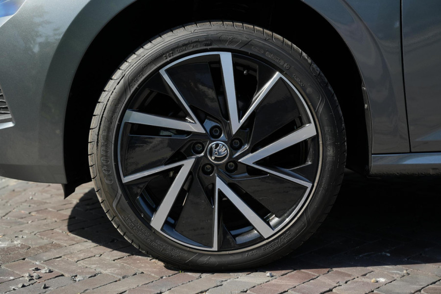 Škoda Kamiq 1.5 TSI Monte Carlo 1.5 TSI pano