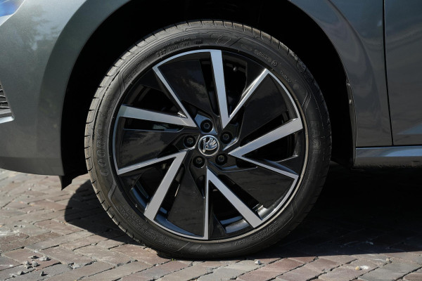 Škoda Kamiq 1.5 TSI Monte Carlo 1.5 TSI pano