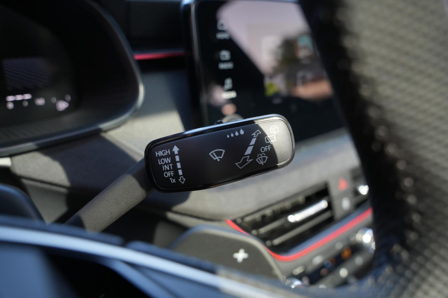 Škoda Kamiq 1.5 TSI Monte Carlo 1.5 TSI pano