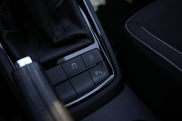 Škoda Kamiq 1.0 TSI Monte Carlo Pano