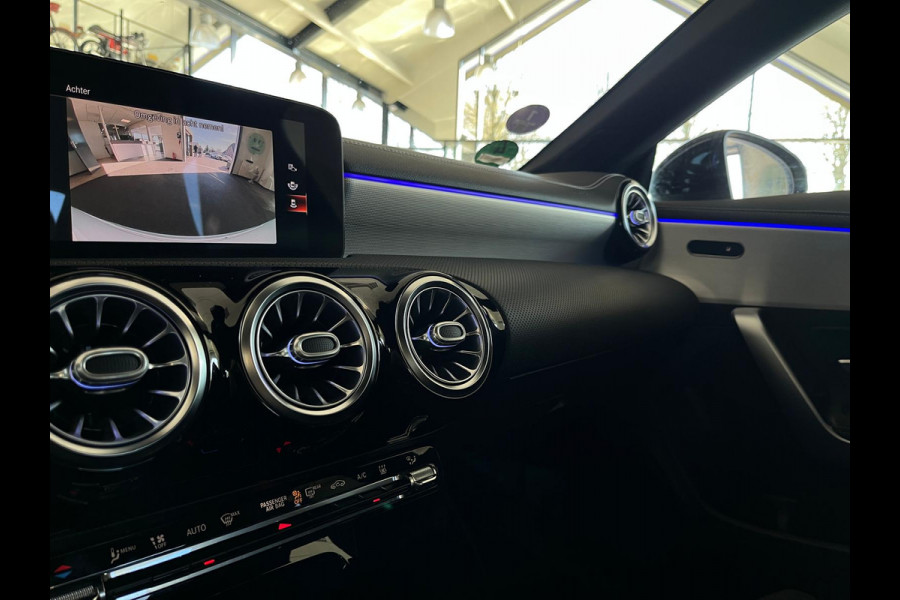 Mercedes-Benz CLA-Klasse 250 e Premium Plus amg night sfeer vol vol