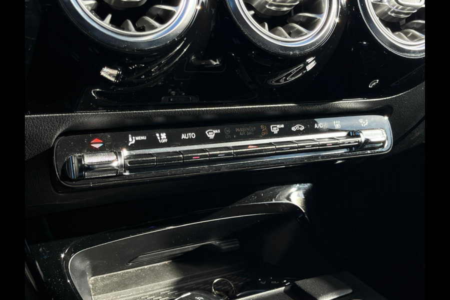 Mercedes-Benz CLA-Klasse 250 e Premium Plus amg night sfeer vol vol