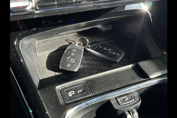 Mercedes-Benz CLA-Klasse 250 e Premium Plus amg night sfeer vol vol