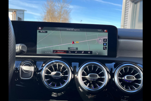 Mercedes-Benz CLA-Klasse 250 e Premium Plus amg night sfeer vol vol