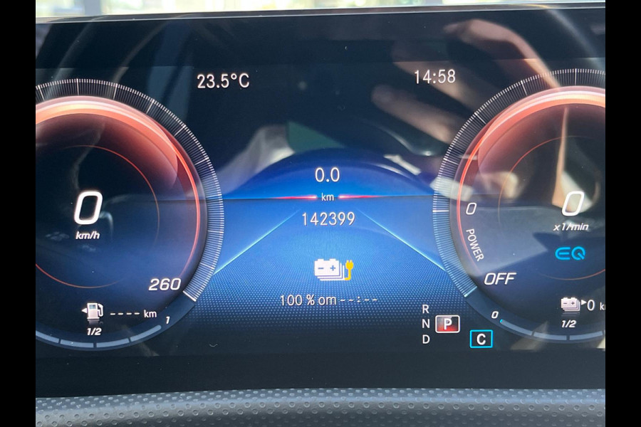 Mercedes-Benz CLA-Klasse 250 e Premium Plus amg night sfeer vol vol