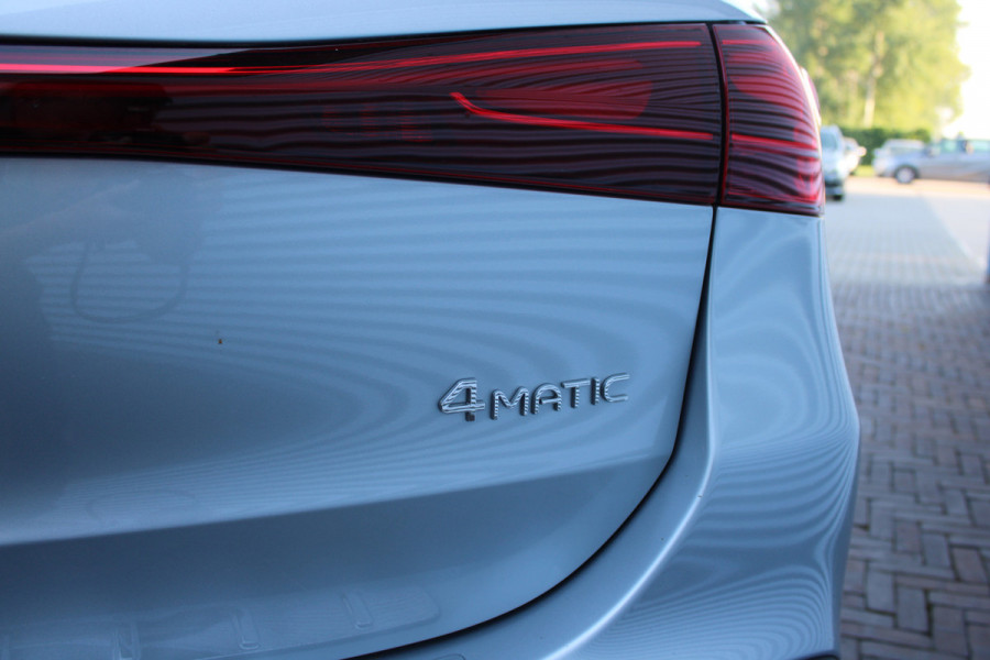 Mercedes-Benz EQA 300 4MATIC Luxury Line LIMITED 67 kWh auto is nieuw lage km