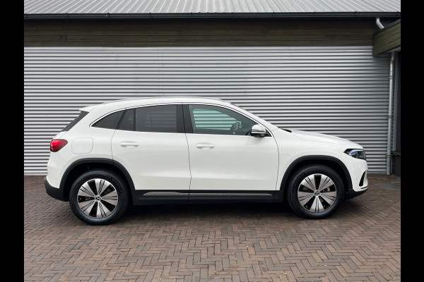 Mercedes-Benz EQA 300 4MATIC Luxury Line 71 kWh