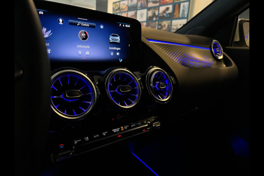 Mercedes-Benz EQA 300 4MATIC Luxury Line 71 kWh