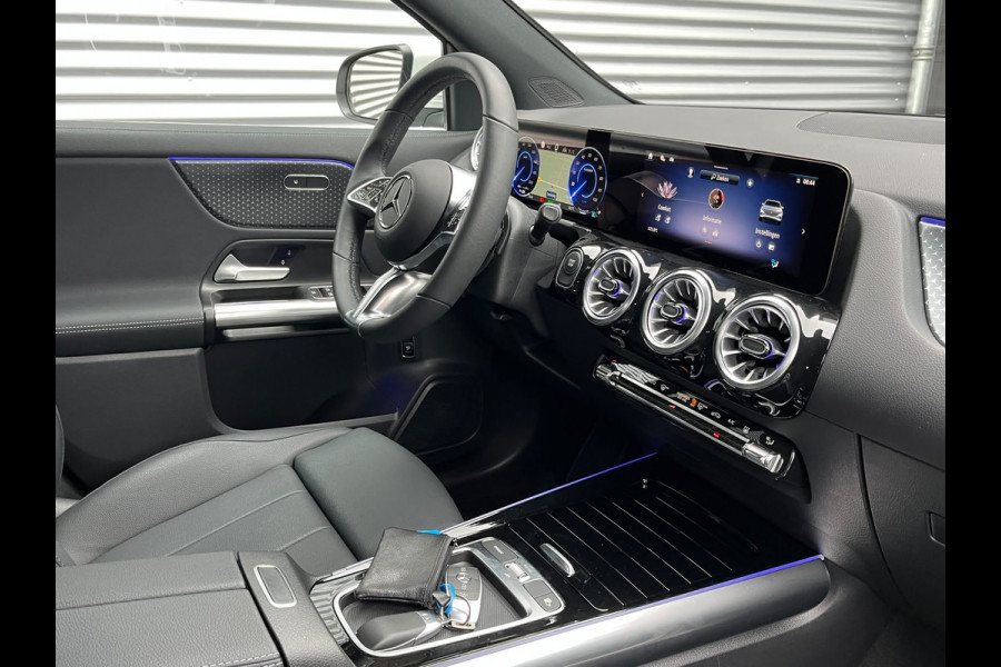 Mercedes-Benz EQA 300 4MATIC Luxury Line 71 kWh