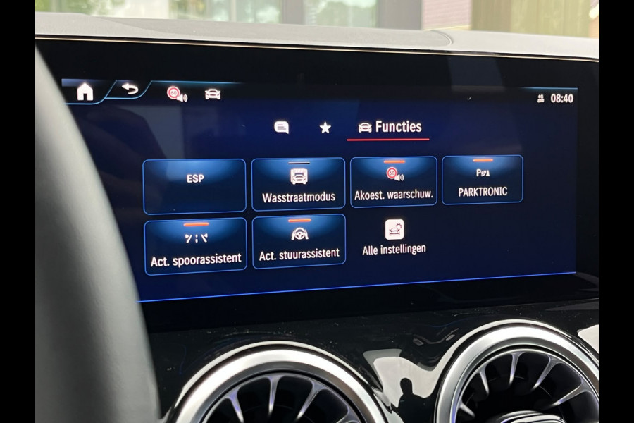 Mercedes-Benz EQA 300 4MATIC Luxury Line 71 kWh