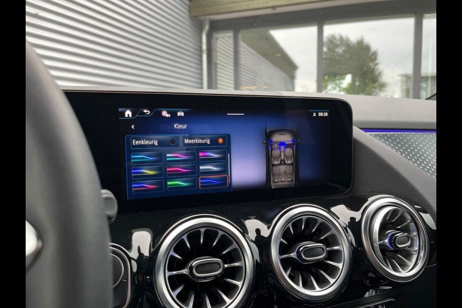 Mercedes-Benz EQA 300 4MATIC Luxury Line 71 kWh