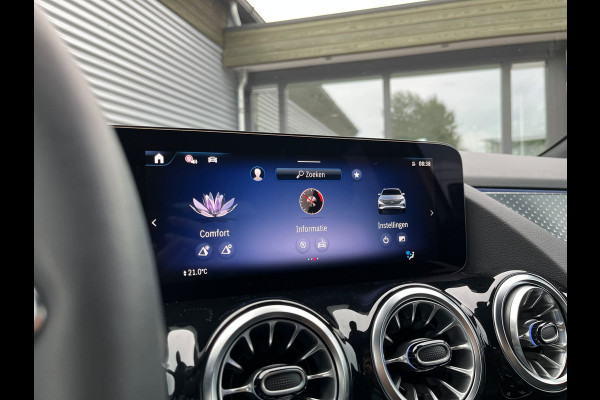 Mercedes-Benz EQA 300 4MATIC Luxury Line 71 kWh
