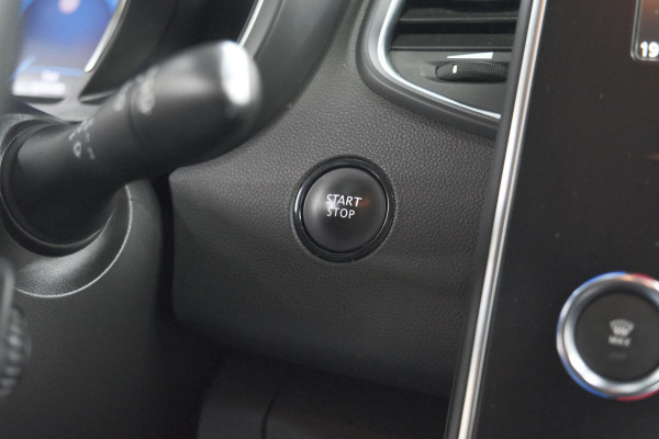 Renault Scénic TCe 140 EDC Limited | Trekhaak | Camera | Apple Carplay | Keyless Entry
