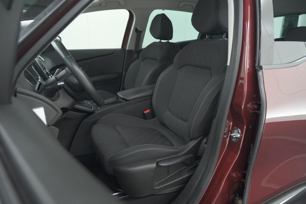 Renault Scénic TCe 140 EDC Limited | Trekhaak | Camera | Apple Carplay | Keyless Entry