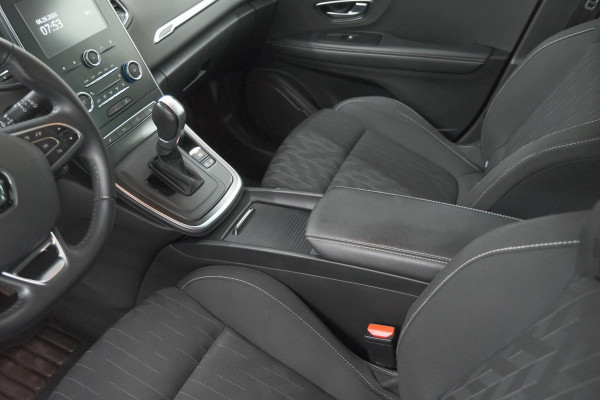 Renault Scénic TCe 140 EDC Limited | Trekhaak | Camera | Apple Carplay | Keyless Entry