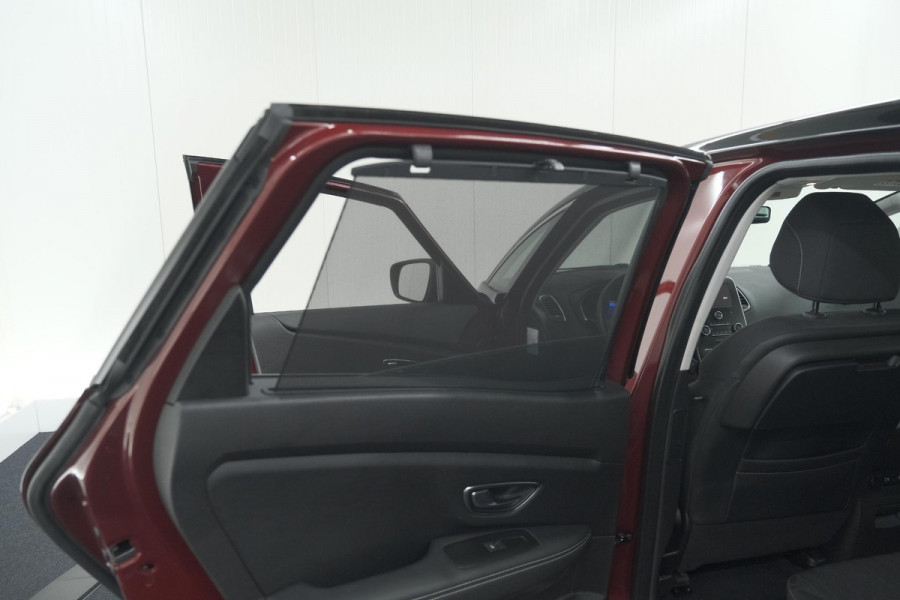 Renault Scénic TCe 140 EDC Limited | Trekhaak | Camera | Apple Carplay | Keyless Entry