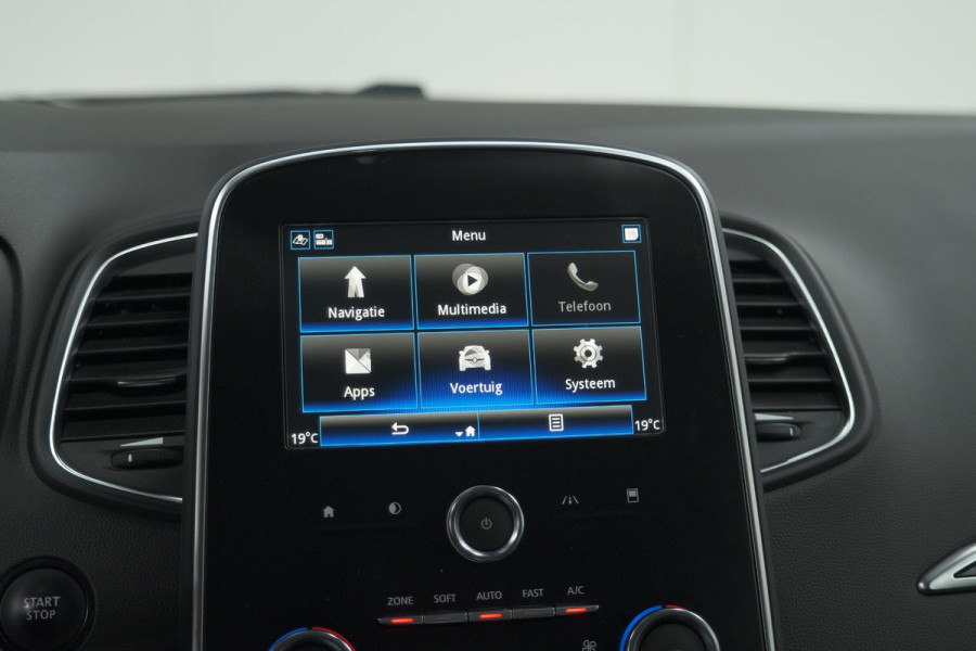 Renault Scénic TCe 140 EDC Limited | Trekhaak | Camera | Apple Carplay | Keyless Entry