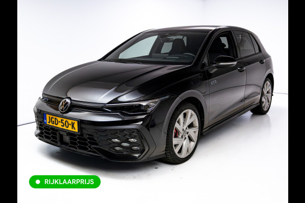 Volkswagen Golf 1.5 eHybrid GTE Black 272 PK automaat | IQ Led | Elec. trekhaak | Headup | Stoel- & stuurverw. | PDC V + A, Camera, App. connect, Navigatie, 131 KM actieradius (WLTP)