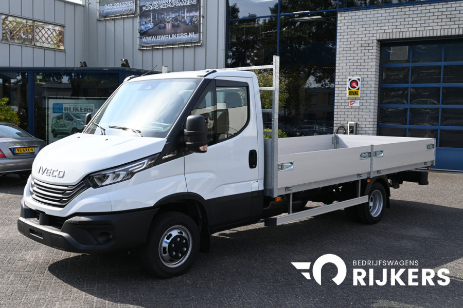 Iveco Daily 35S18 3.0 180 pk Hi-Matic Open laadbak ACC, Geveerde stoel, Apple Carplay/Android Auto