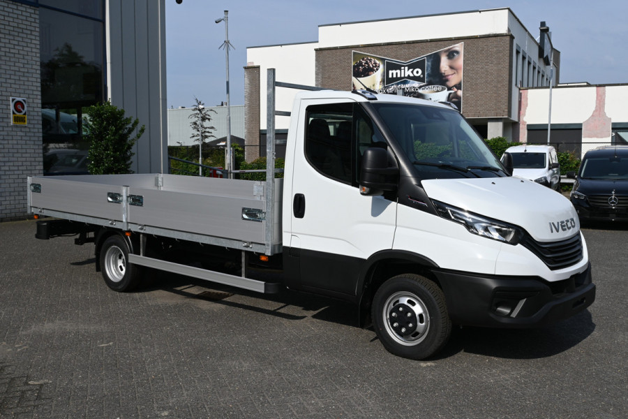 Iveco Daily 35S18 3.0 180 pk Hi-Matic Open laadbak ACC, Geveerde stoel, Apple Carplay/Android Auto