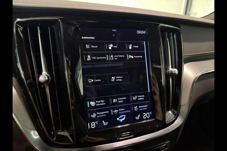 Volvo V60 T6 Aut. Plug-in Hybrid Long Range R-Design Trekhaak Stoelverwarming 350pk