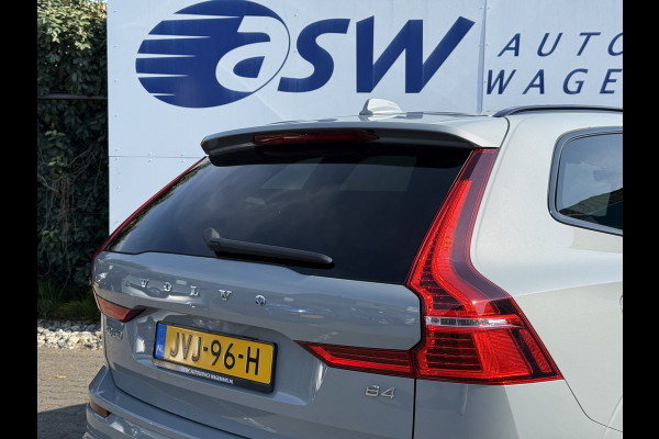 Volvo XC60 B4 Plus Dark | Trekhaak | Navi | Camera | Memory
