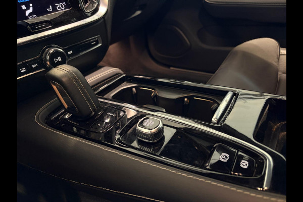 Volvo V60 T6 Aut. Plug-in Hybrid Long Range R-Design ACC Trekhaak Stoelverwarming 350pk
