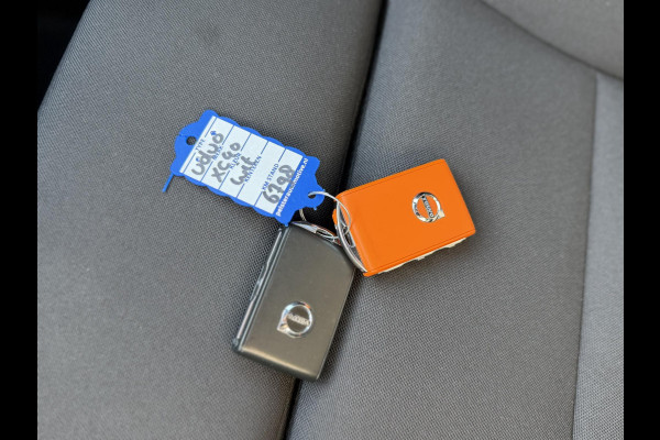 Volvo XC40 Recharge Core 70 kWh VAN: 32.900,- VOOR: 30.877,- UW WKVOORDEEL: 2.023,- | SOH 94% | VOLVO DEALER ONDERHOUDEN| ACHTERUITRIJCAMERA|