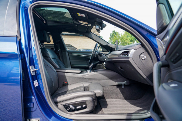 BMW 5 Serie M550i xDrive Business Edition Plus | Head up Display | Stoelverkoeling | Massage | Harman\/Kardon | 360 Camera