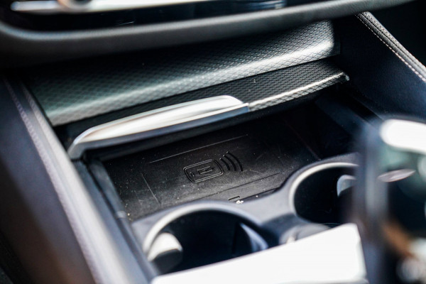 BMW 5 Serie M550i xDrive Business Edition Plus | Head up Display | Stoelverkoeling | Massage | Harman\/Kardon | 360 Camera