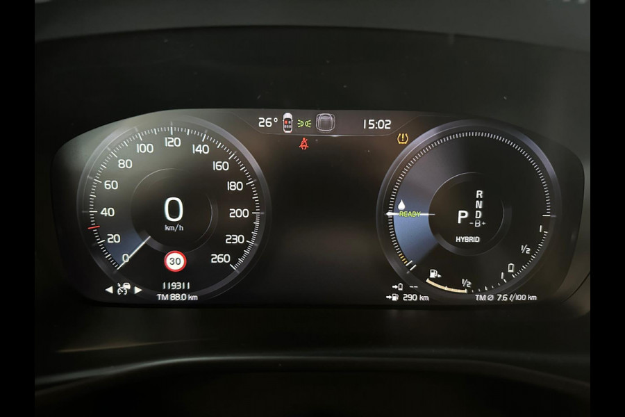 Volvo XC40 T5 Aut. Plug-in Hybrid Ultimate Dark ACC Stoelverwarming Panoramadak 262pk