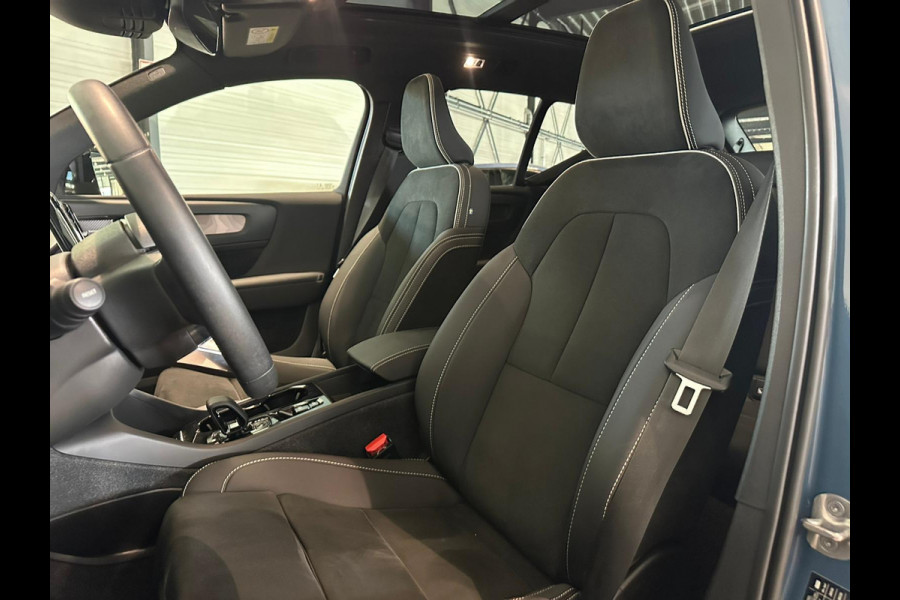 Volvo XC40 T5 Aut. Plug-in Hybrid Ultimate Dark ACC Stoelverwarming Panoramadak 262pk