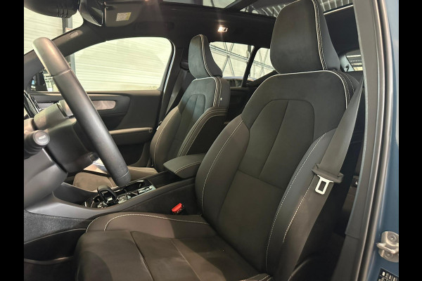 Volvo XC40 T5 Aut. Plug-in Hybrid Ultimate Dark ACC Stoelverwarming Panoramadak 262pk