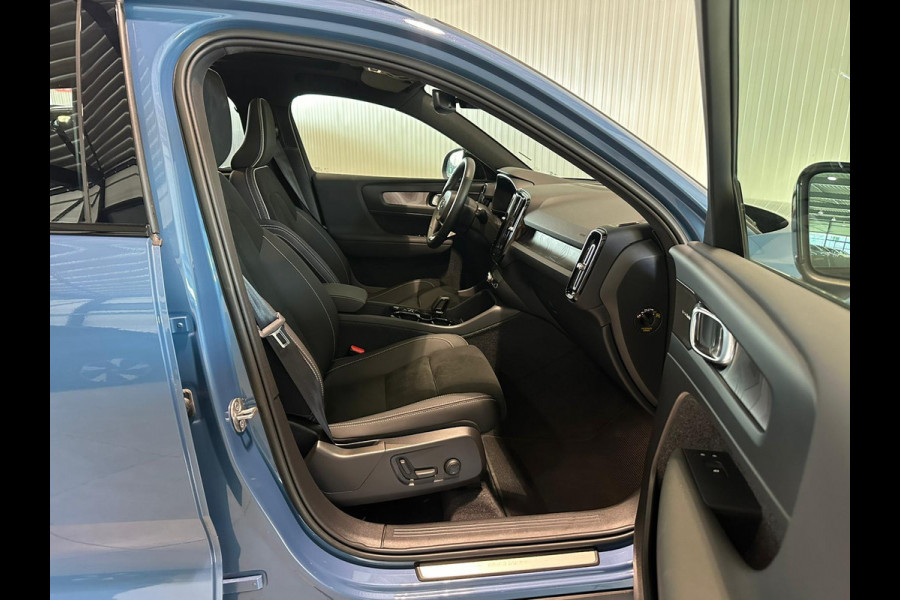 Volvo XC40 T5 Aut. Plug-in Hybrid Ultimate Dark ACC Stoelverwarming Panoramadak 262pk