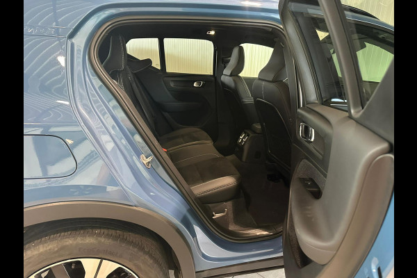 Volvo XC40 T5 Aut. Plug-in Hybrid Ultimate Dark ACC Stoelverwarming Panoramadak 262pk