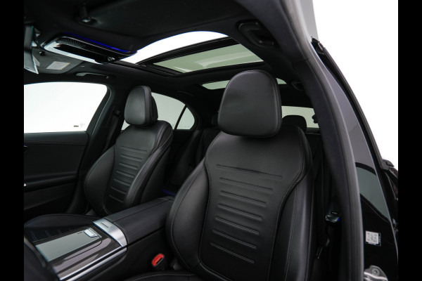 Mercedes-Benz C-Klasse 180 AMG Line MHEV (INCL-BTW) *PANO | LEATHER | FULL-LED | DIGI-COCKPIT | HEATED-SPORTSEATS | BLINDSPOT | CAMERA | DAB | AMBIENTLIGHT | SHIFTPADDLES | PRIVACY-GLASS | ECC | PDC | CRUISE | CARPLAY | CARBON-INLAY