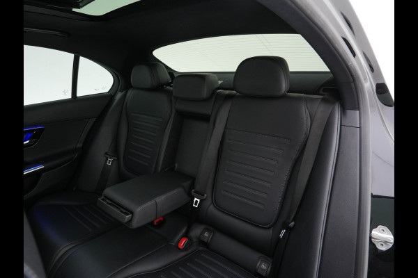 Mercedes-Benz C-Klasse 180 AMG Line MHEV (INCL-BTW) *PANO | LEATHER | FULL-LED | DIGI-COCKPIT | HEATED-SPORTSEATS | BLINDSPOT | CAMERA | DAB | AMBIENTLIGHT | SHIFTPADDLES | PRIVACY-GLASS | ECC | PDC | CRUISE | CARPLAY | CARBON-INLAY