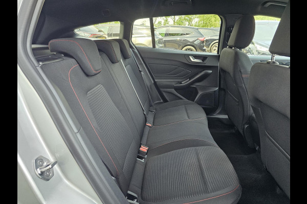 Ford FOCUS Wagon 1.0 EcoBoost Hybrid ST Line | Moondust Silver | Winter Pack | Driver Assistance Pack | NL Auto |