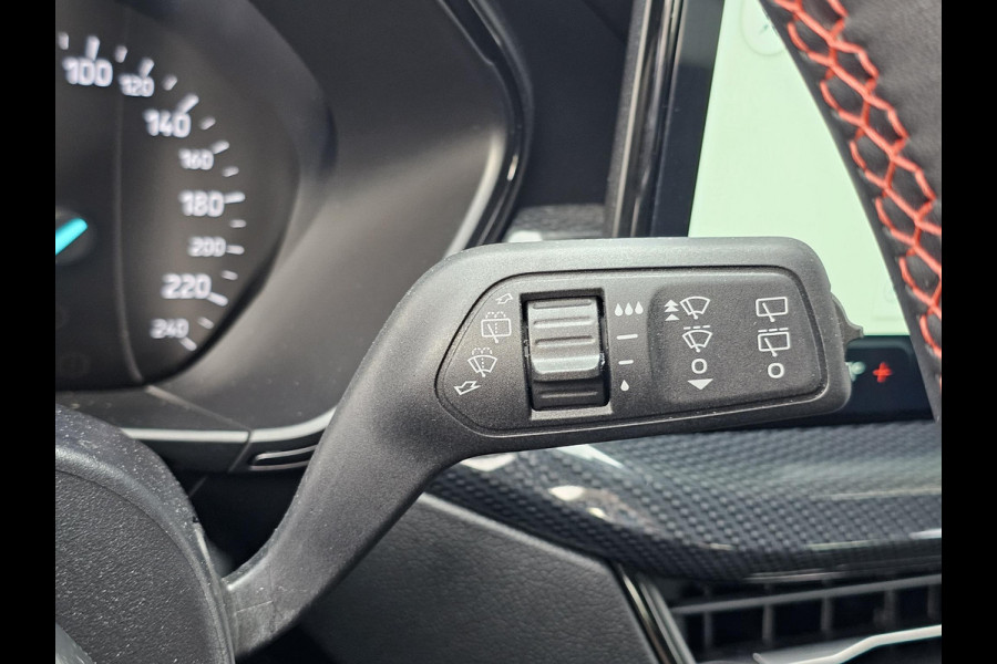 Ford FOCUS Wagon 1.0 EcoBoost Hybrid ST Line | Moondust Silver | Winter Pack | Driver Assistance Pack | NL Auto |