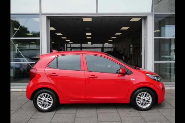 Kia Picanto 1.0 DPi DynamicLine | Trekhaak | Camera | 14''LM | Carplay | Airco | Cruise |