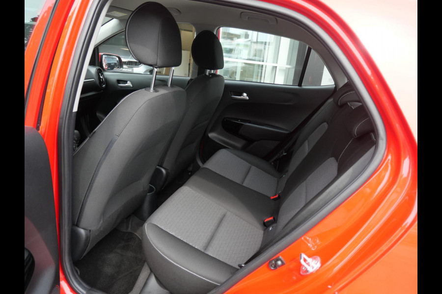 Kia Picanto 1.0 DPi DynamicLine | Trekhaak | Camera | 14''LM | Carplay | Airco | Cruise |