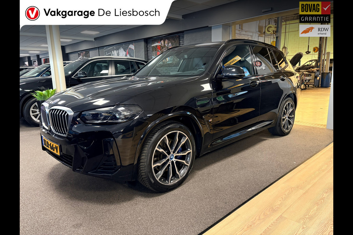 BMW X3 XDrive30e High Executive M-sport / panoramadak / head-up / Leder-sportstoelen / cruisecontrol / led