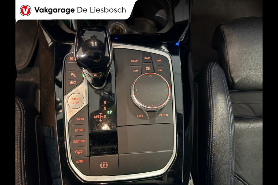 BMW X3 XDrive30e High Executive M-sport / panoramadak / head-up / Leder-sportstoelen / cruisecontrol / led