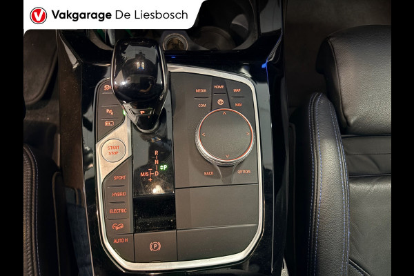 BMW X3 XDrive30e High Executive M-sport / panoramadak / head-up / Leder-sportstoelen / cruisecontrol / led