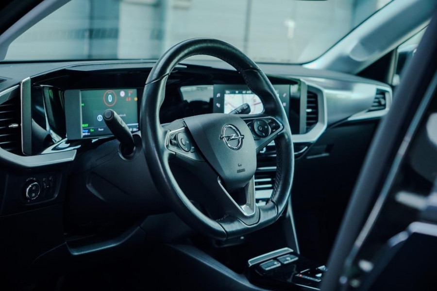 Opel Mokka Electric Elegance 50-kWh 11kw bl. / Winterpakket / Driver Assistance / Navi / 1e Eig