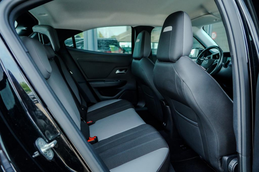 Opel Mokka Electric Elegance 50-kWh 11kw bl. / Winterpakket / Driver Assistance / Navi / 1e Eig