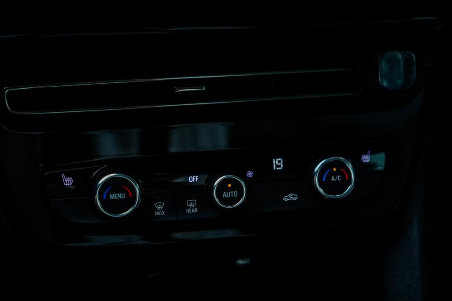 Opel Mokka Electric Elegance 50-kWh 11kw bl. / Winterpakket / Driver Assistance / Navi / 1e Eig
