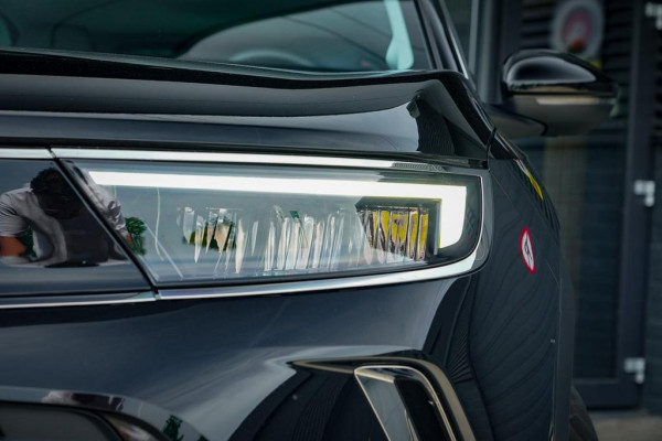 Opel Mokka Electric Elegance 50-kWh 11kw bl. / Winterpakket / Driver Assistance / Navi / 1e Eig