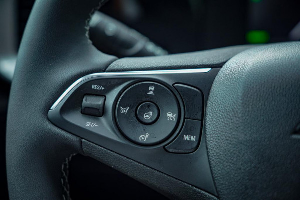Opel Mokka-e Edition 50 kWh / Warmtepomp / Adaptive Cruise / 1 Eigenaar