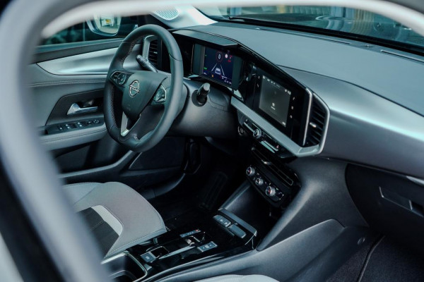 Opel Mokka-e Edition 50 kWh / Warmtepomp / Adaptive Cruise / 1 Eigenaar